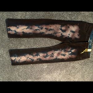 Robins Jeans//Tags still on them!